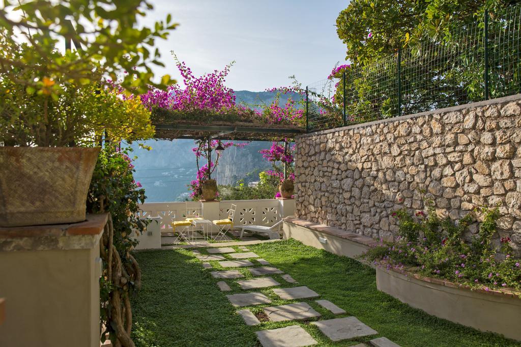 Villa Mariuccia Capri Rum bild