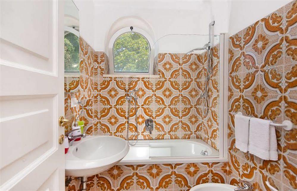 Villa Mariuccia Capri Exteriör bild